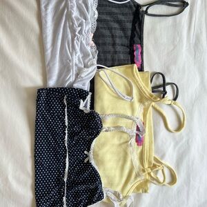 Edikted set with 4 sleep tops